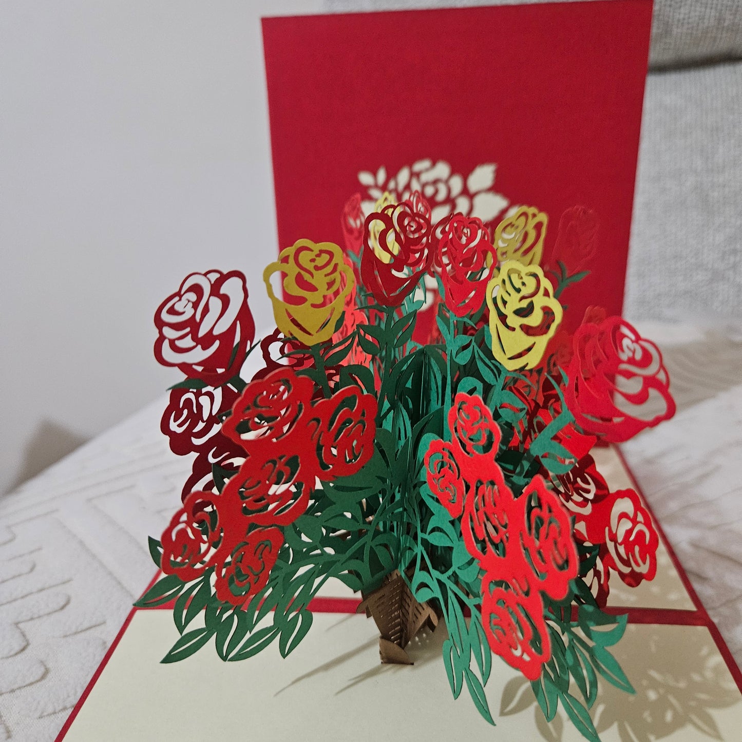 Big Roses Basket 3D Poo Up Card