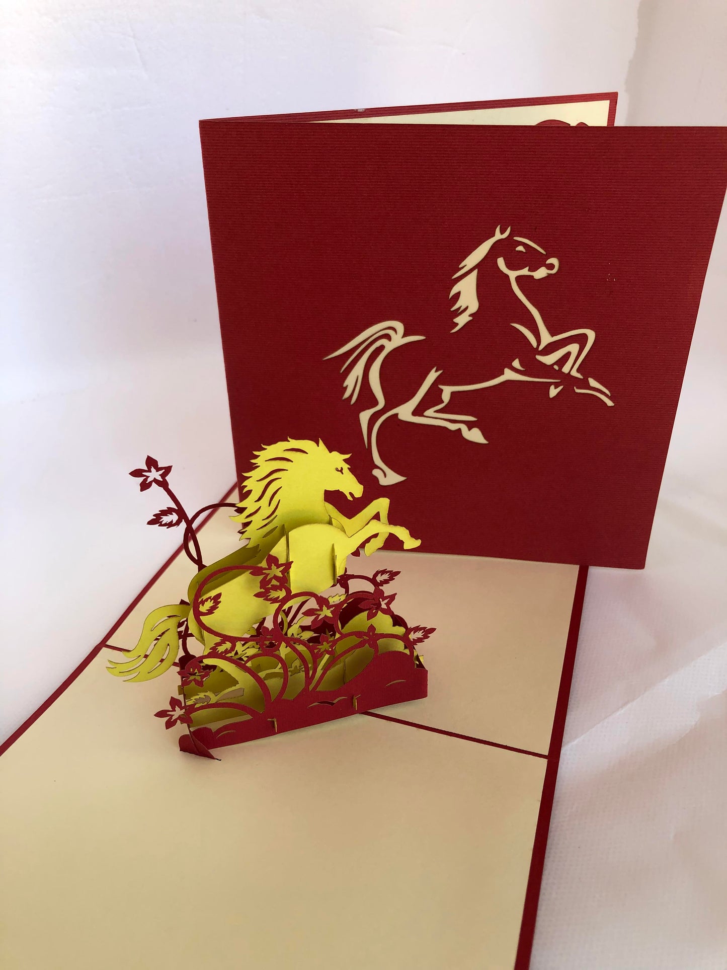 Medium Pop Up Card Theme- Horses